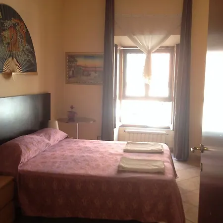 Icarus Apartment