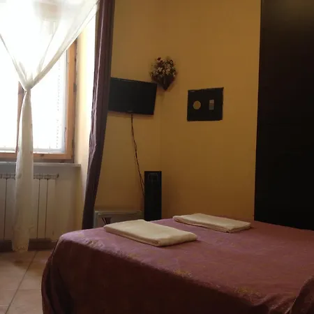 Icarus Apartment *